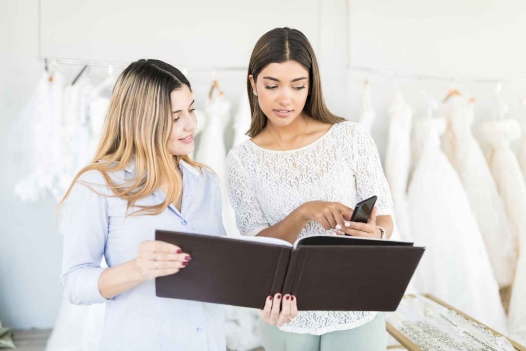 When Grandma Has Opinions: Setting Gentle Boundaries for Wedding Planning Peace